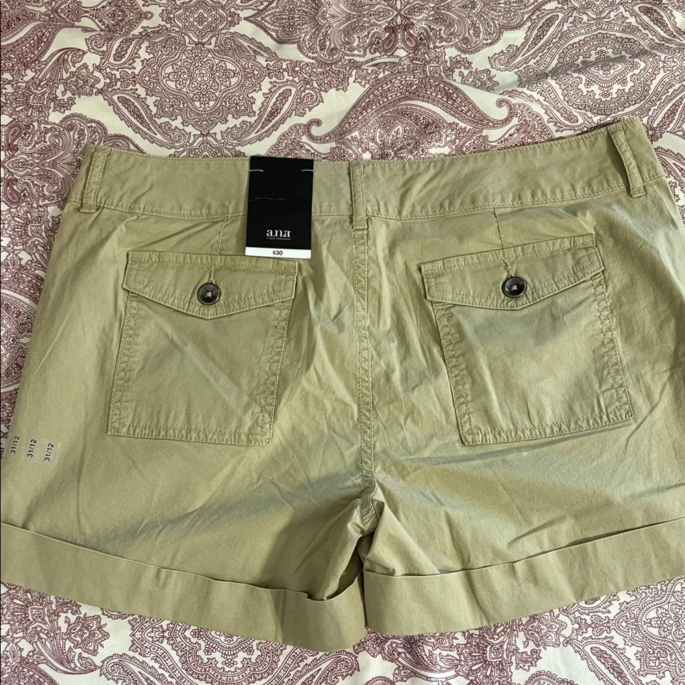Anna Khaki Women's Cargo Shorts - Picture 4 of 4